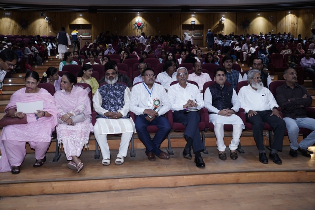 Program Photo 32
